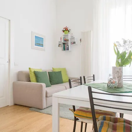 Modern And Central Apt In Porta Romana Milán Exterior foto